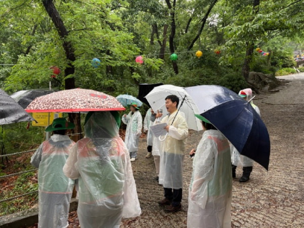 안양시가 20일 만안구 석수1동에서 산사태 주민대피훈련을 진행했다 (3).jpg